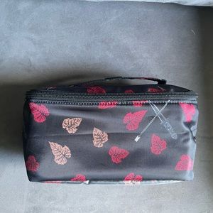 Lug Dolly Short- Dagger Rose